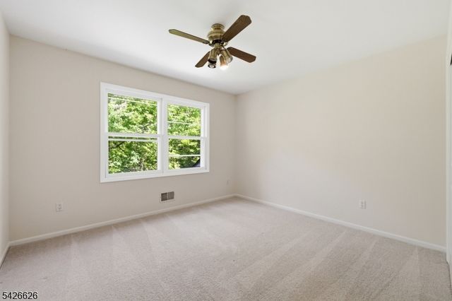 20 Indian Run Rd, Washington Twp., NJ 07853