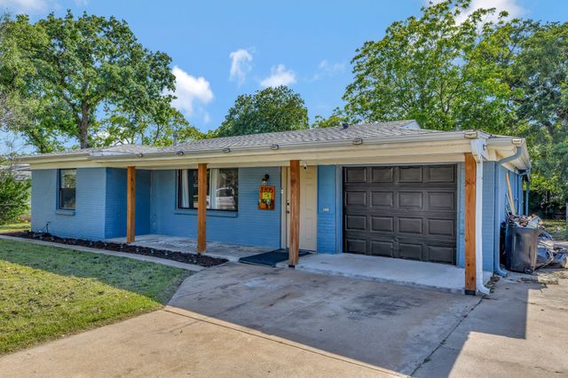 3705 Delaware Trail, Lake Worth, TX 76135