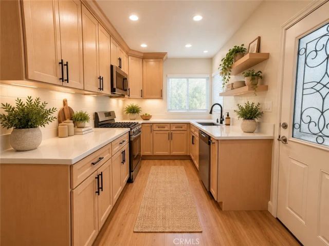 1434 E Sandison, Wilmington, CA 90744