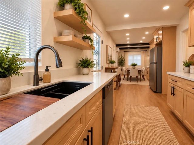 1434 E Sandison, Wilmington, CA 90744