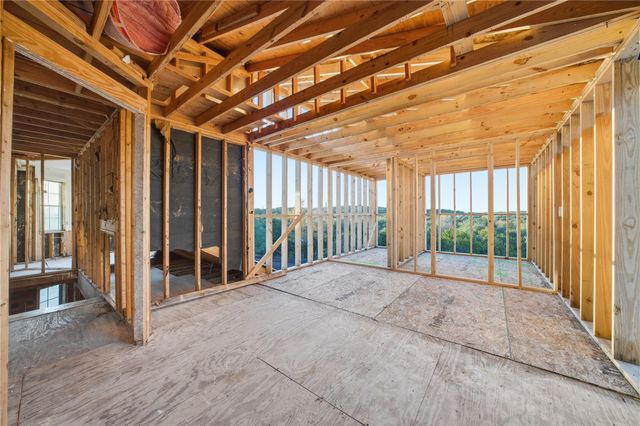 221 Hilltop DR, Dripping Springs, TX 78620