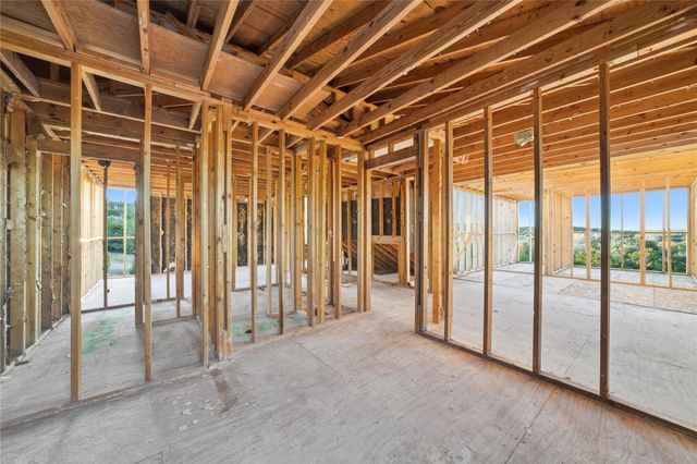 221 Hilltop DR, Dripping Springs, TX 78620