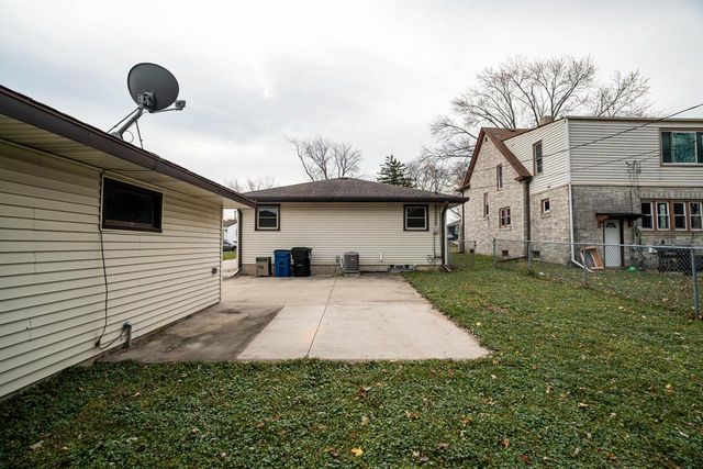 4604 Olive STREET, Racine, WI 53405