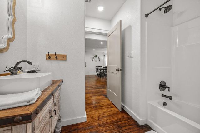 205 Old Austin Highway, Johnson City, TX 78636