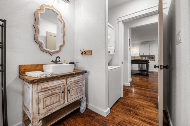 205 Old Austin Highway, Johnson City, TX 78636