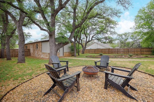 205 Old Austin Highway, Johnson City, TX 78636