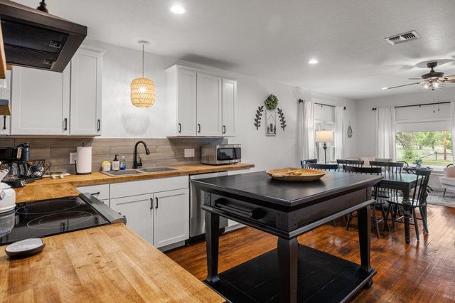 205 Old Austin Highway, Johnson City, TX 78636