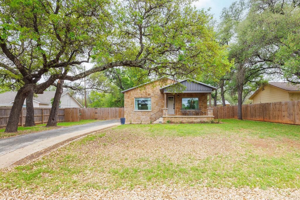 205 Old Austin Highway, Johnson City, TX 78636
