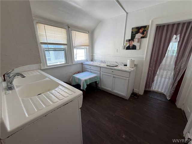 60 Sattler Avenue, Buffalo, NY 14211