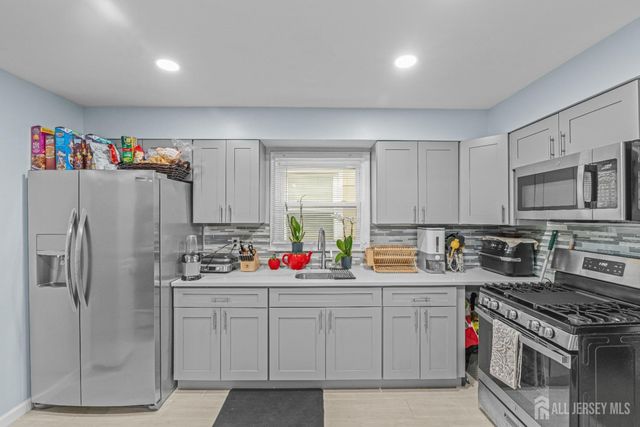 13-15 Dino Drive, Keasbey, NJ 08832