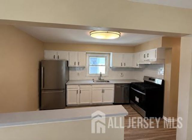 13-15 Dino Drive, Keasbey, NJ 08832