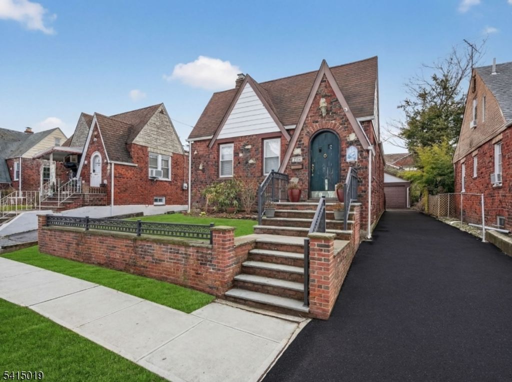 2096 Lentz Ave, Union Twp., NJ 07083