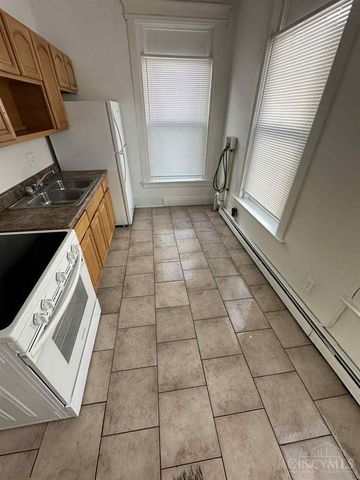 1712 Queen City Avenue, Cincinnati, OH 45214