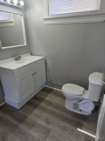 1712 Queen City Avenue, Cincinnati, OH 45214