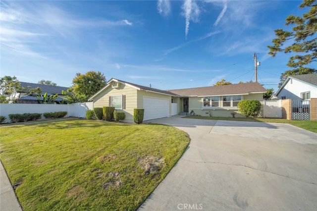 2870 W Monroe, Anaheim, CA 92801