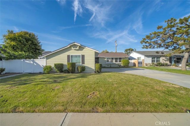 2870 W Monroe, Anaheim, CA 92801