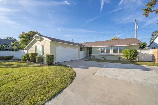 2870 W Monroe, Anaheim, CA 92801
