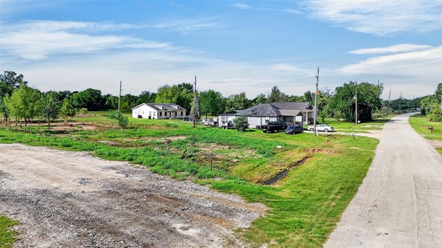 4207 Eleventh Street, Brookshire, TX 77423