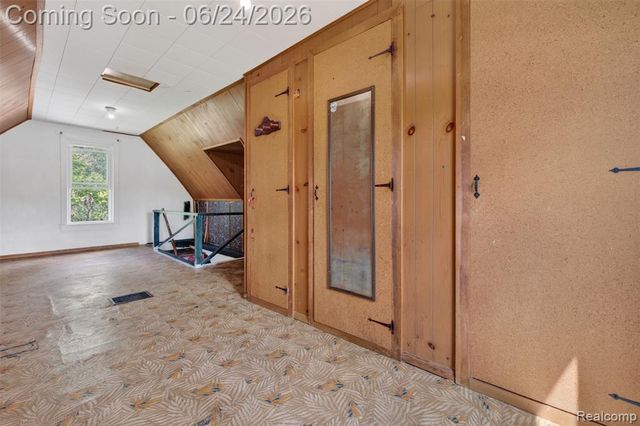 13252 Dixie Highway, Holly, MI 48442