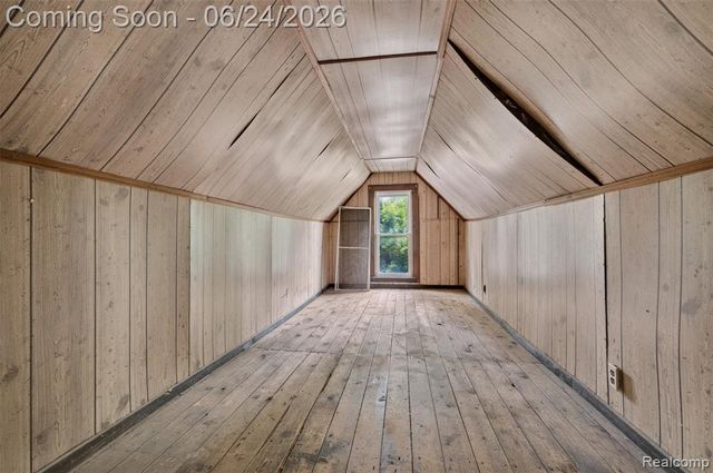 13252 Dixie Highway, Holly, MI 48442