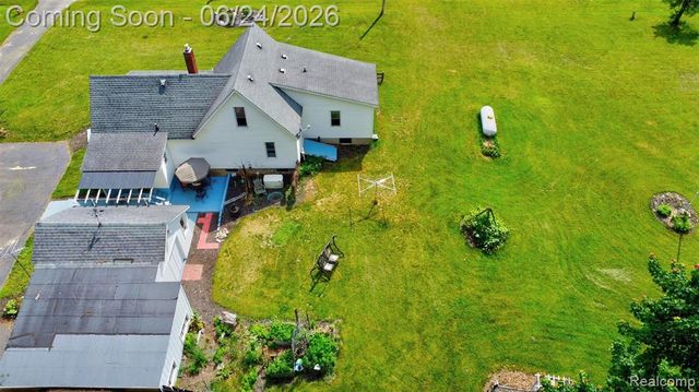 13252 Dixie Highway, Holly, MI 48442