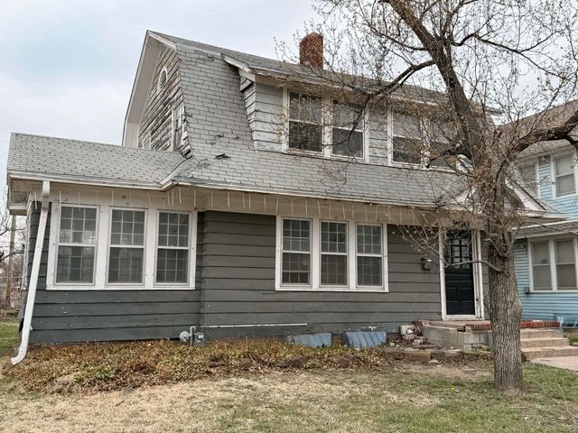 960 S 9th st, Salina, KS 67401