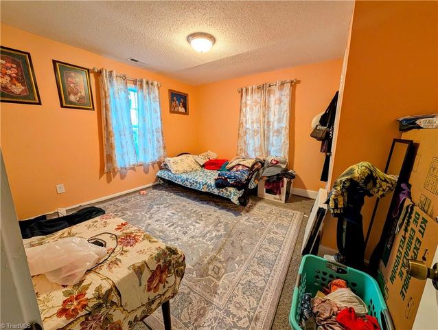 1407 NE 22nd Street, Winston-salem, NC 27105