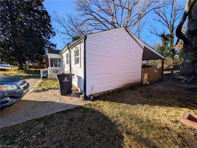 1407 NE 22nd Street, Winston-salem, NC 27105