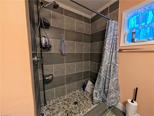 1407 NE 22nd Street, Winston-salem, NC 27105