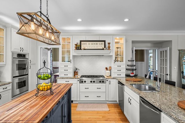 200 Ranney Avenue, Vernon Hills, IL 60061