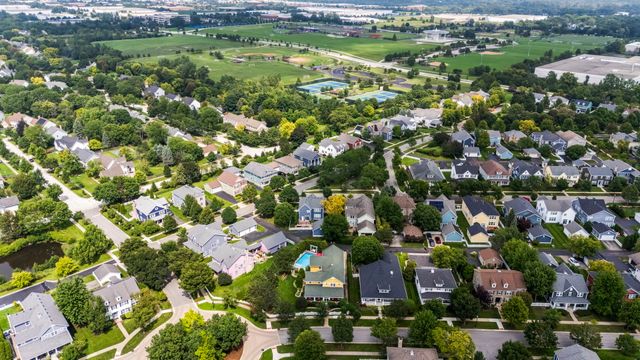 200 Ranney Avenue, Vernon Hills, IL 60061