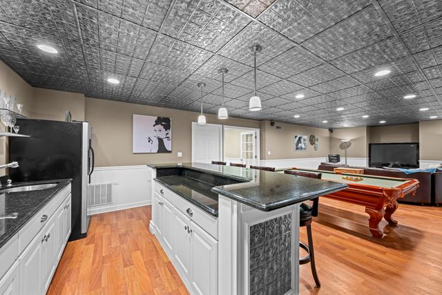 200 Ranney Avenue, Vernon Hills, IL 60061