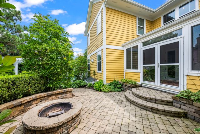 200 Ranney Avenue, Vernon Hills, IL 60061