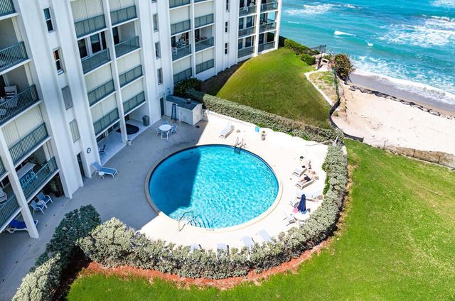 5400 N Ocean Drive 7b, Singer Island, FL 33404