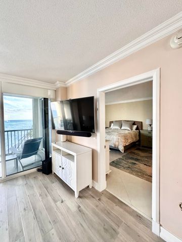 5400 N Ocean Drive 7b, Singer Island, FL 33404