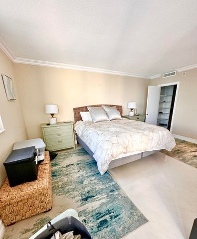 5400 N Ocean Drive 7b, Singer Island, FL 33404