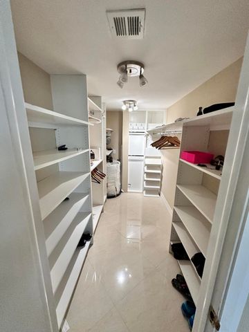 5400 N Ocean Drive 7b, Singer Island, FL 33404