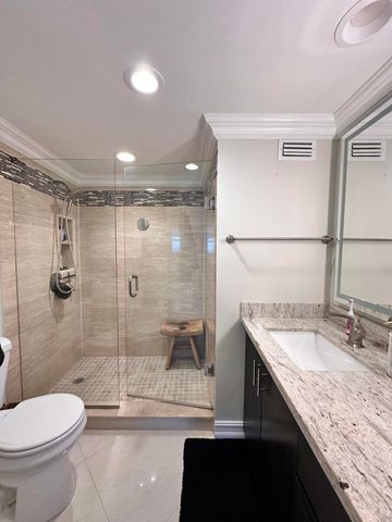 5400 N Ocean Drive 7b, Singer Island, FL 33404