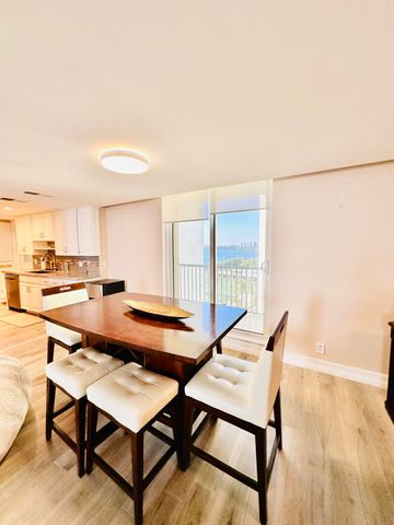 5400 N Ocean Drive 7b, Singer Island, FL 33404