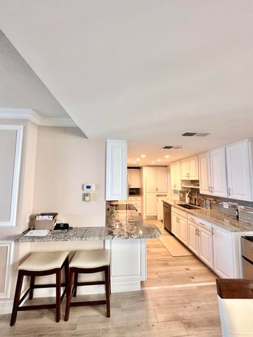 5400 N Ocean Drive 7b, Singer Island, FL 33404