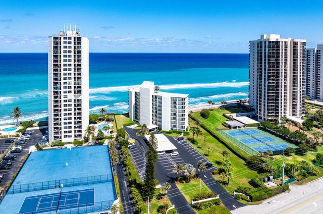 5400 N Ocean Drive 7b, Singer Island, FL 33404