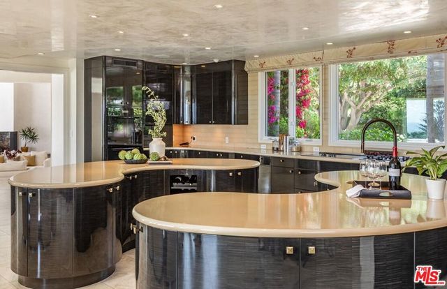 6051 Philip Avenue, Malibu, CA 90265