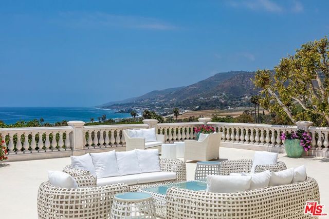6051 Philip Avenue, Malibu, CA 90265