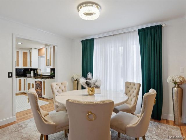 2864 Majestic Court, Troy, MI 48083