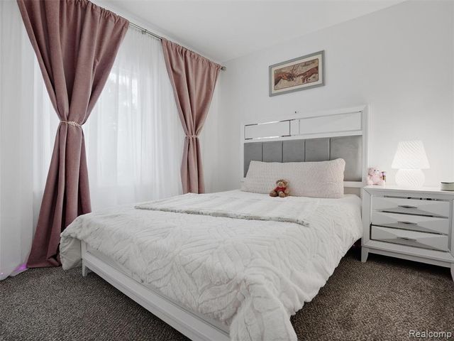 2864 Majestic Court, Troy, MI 48083