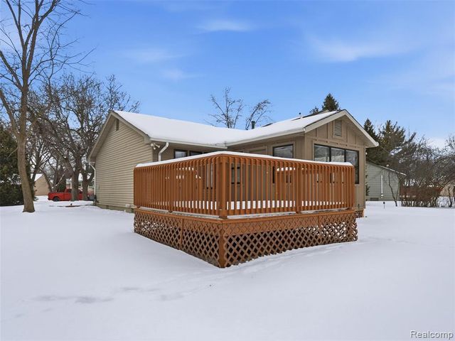 2864 Majestic Court, Troy, MI 48083