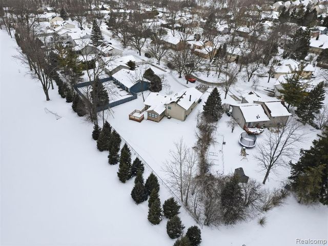 2864 Majestic Court, Troy, MI 48083