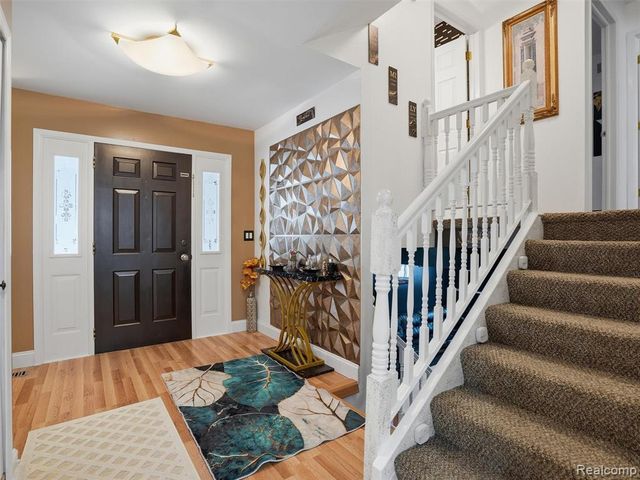 2864 Majestic Court, Troy, MI 48083