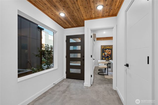 5013 Fauntleroy Way SW, Seattle, WA 98136