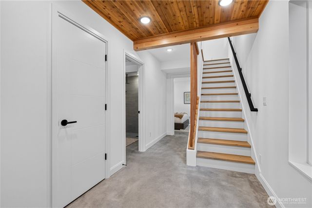 5013 Fauntleroy Way SW, Seattle, WA 98136